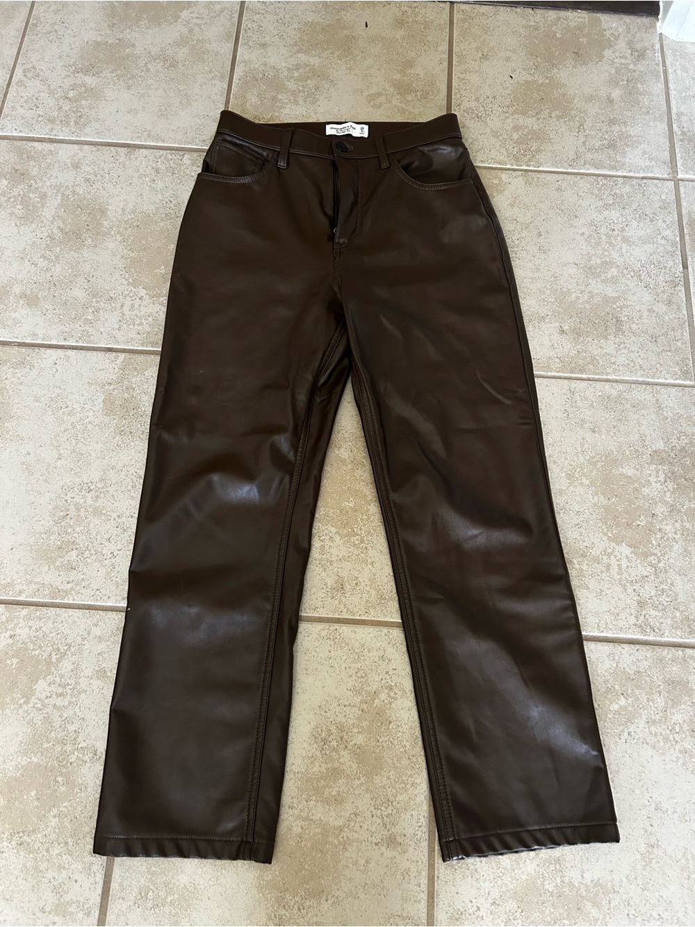 Abercrombie 90's Straight Leather Pants Size 6 Short